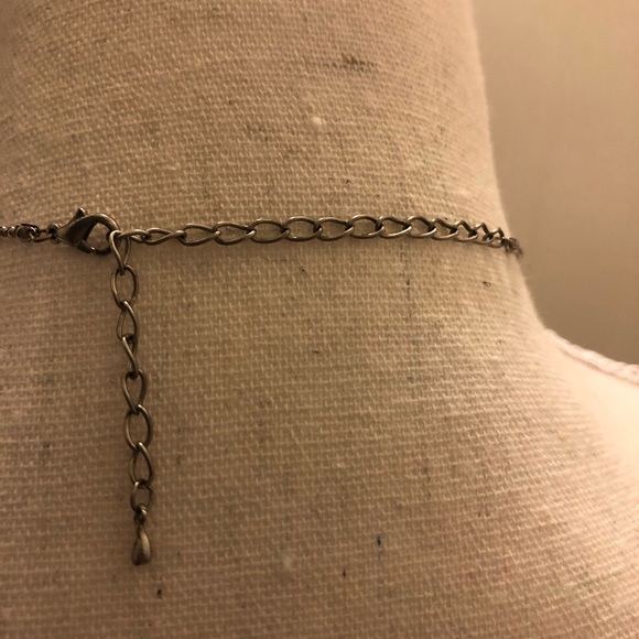 New sparkly heart necklace - Picture 3 of 4